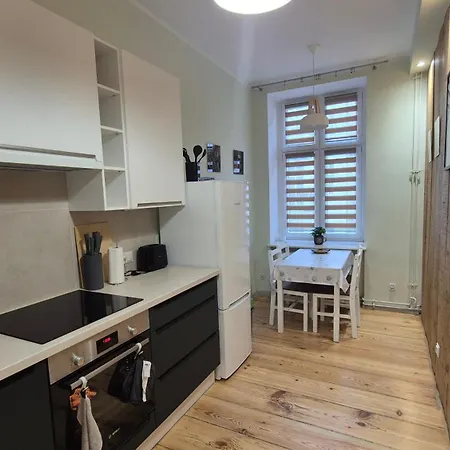 σαράντης In Old Town