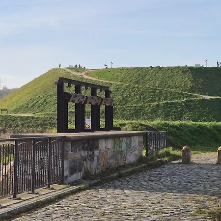 σαράντης In Old Town *