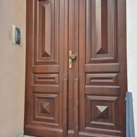 σαράντης In Old Town Apartment